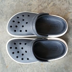 🤍🖤 Crocs Full Force Clog 🖤🤍